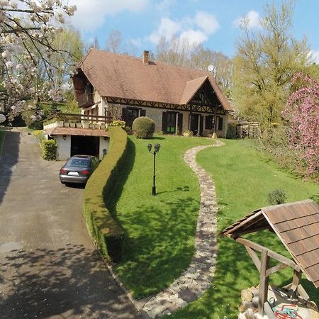 Maison Au Calme A La Campagne Saint-Pierre-de-Bailleul Екстериор снимка