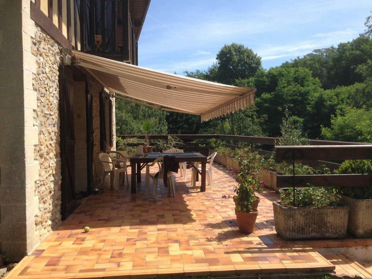 Maison Au Calme A La Campagne Saint-Pierre-de-Bailleul Екстериор снимка